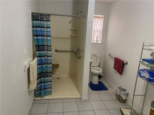 32 Oak Avenue, Satsuma, AL 36572