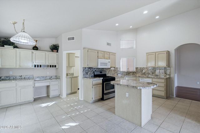 15251 W VERDE Lane, Goodyear, AZ 85395