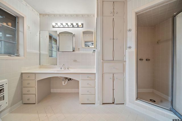 2521 Pounds, Tyler, TX 75702