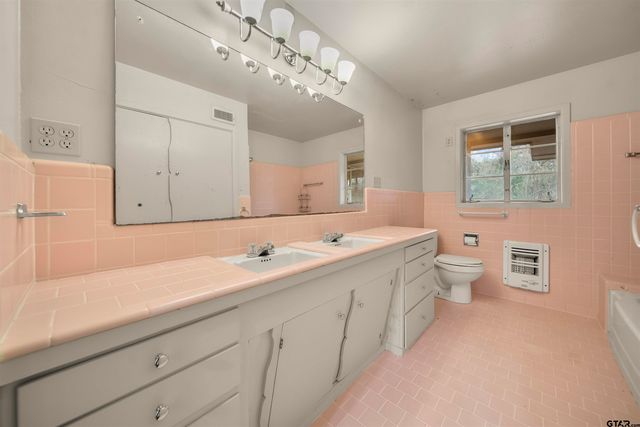 2521 Pounds, Tyler, TX 75702