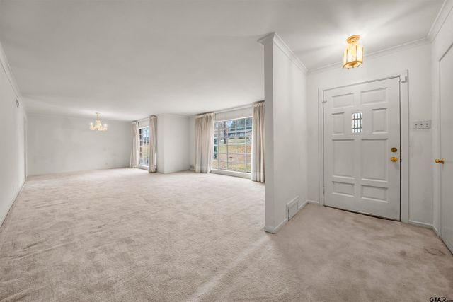 2521 Pounds, Tyler, TX 75702