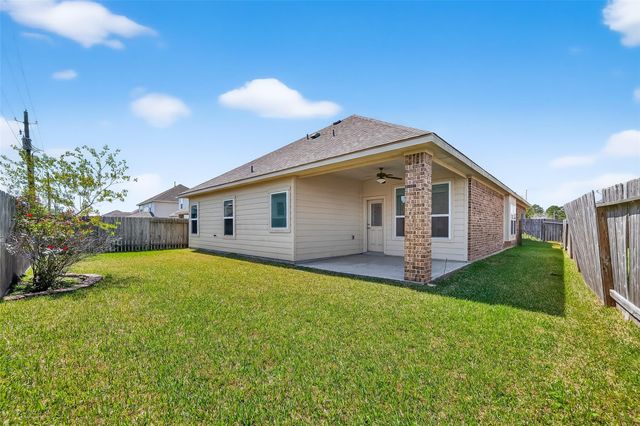 203 Brookwood Park Lane, Dickinson, TX 77539