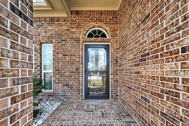 203 Brookwood Park Lane, Dickinson, TX 77539