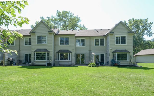 9860 Palm Street NW, Coon Rapids, MN 55433