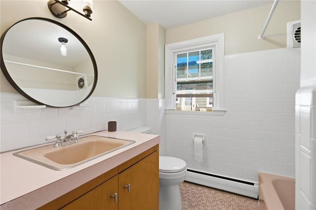 1281 Douglas Avenue, North Providence, RI 02904
