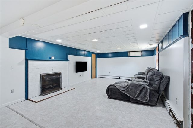 1281 Douglas Avenue, North Providence, RI 02904