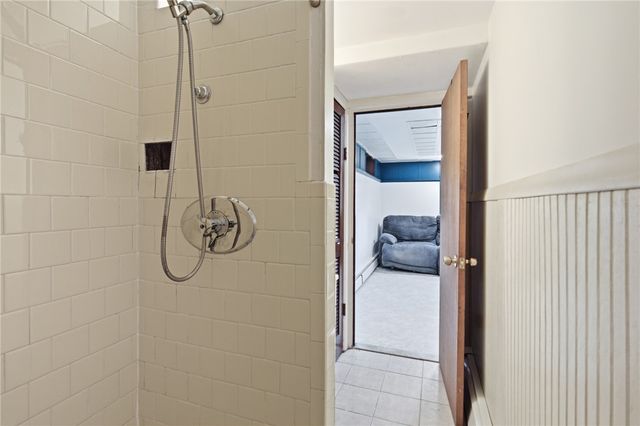 1281 Douglas Avenue, North Providence, RI 02904