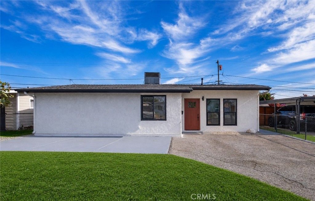 Image 3 of property listing at 173 W 232nd Pl, Carson, CA 90745