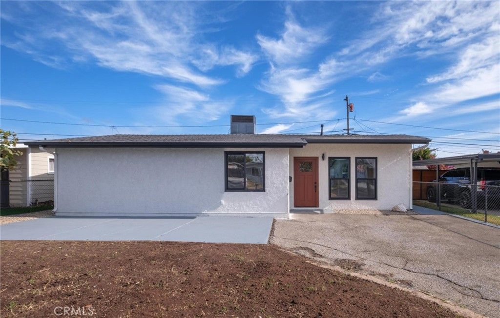 Image 4 of property listing at 173 W 232nd Pl, Carson, CA 90745