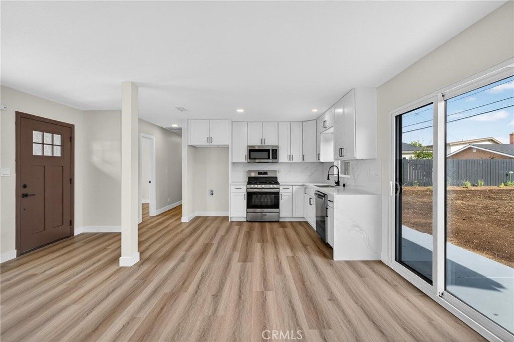 Image 8 of property listing at 173 W 232nd Pl, Carson, CA 90745