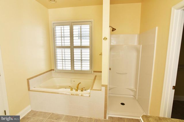 813 CHELSEA DR, Winchester, VA 22601