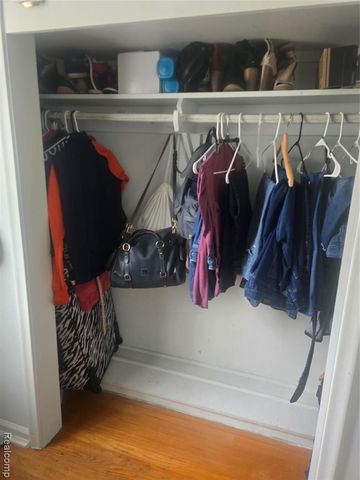 20212 Sunnyside, Saint Clair Shores, MI 48080