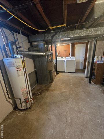 20212 Sunnyside, Saint Clair Shores, MI 48080