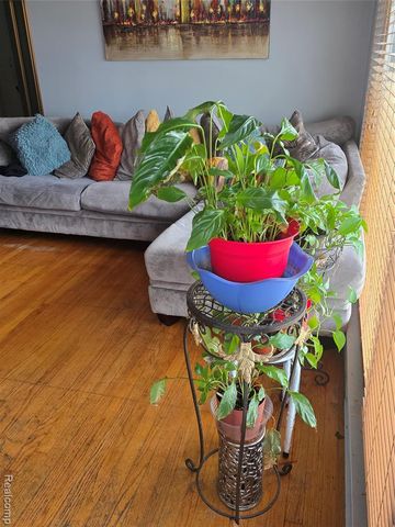 20212 Sunnyside, Saint Clair Shores, MI 48080