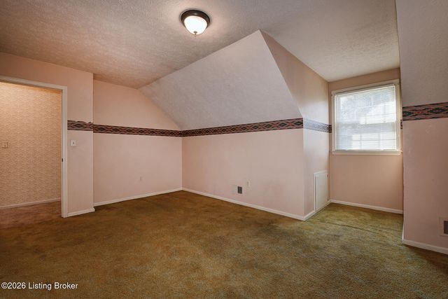 4513 Dannywood Rd, Louisville, KY 40220