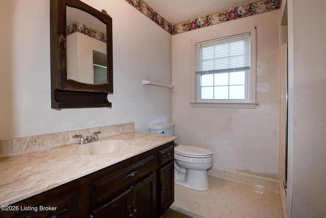 4513 Dannywood Rd, Louisville, KY 40220