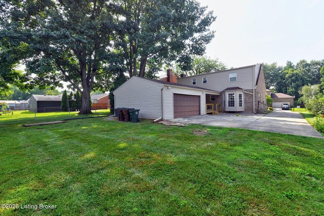 4513 Dannywood Rd, Louisville, KY 40220
