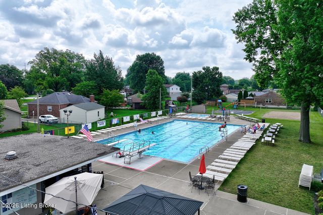 4513 Dannywood Rd, Louisville, KY 40220