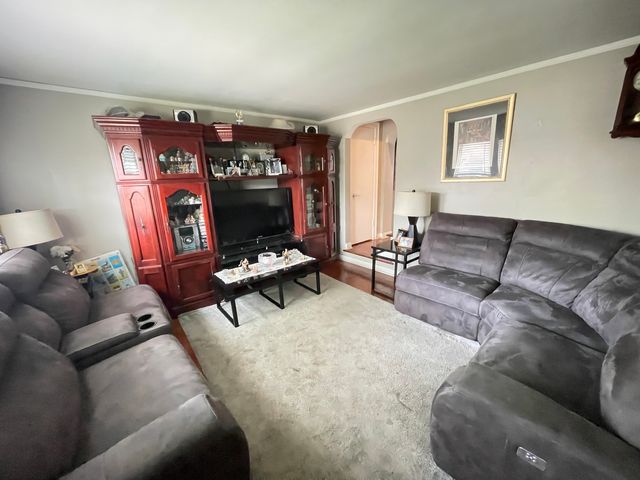 3411 W 84TH Street, Chicago, IL 60652
