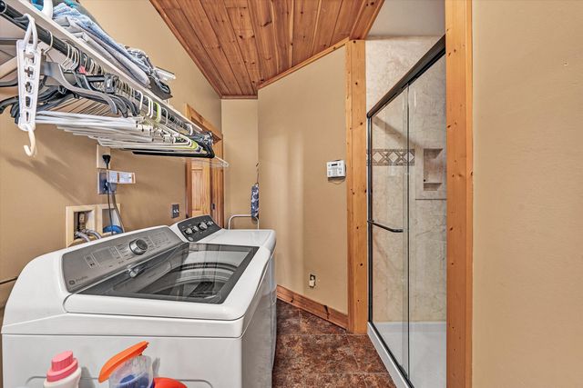 2972 Algoma RD, Boones Mill, VA 24065