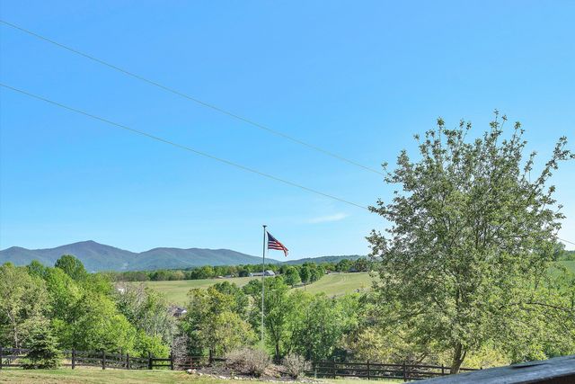 2972 Algoma RD, Boones Mill, VA 24065