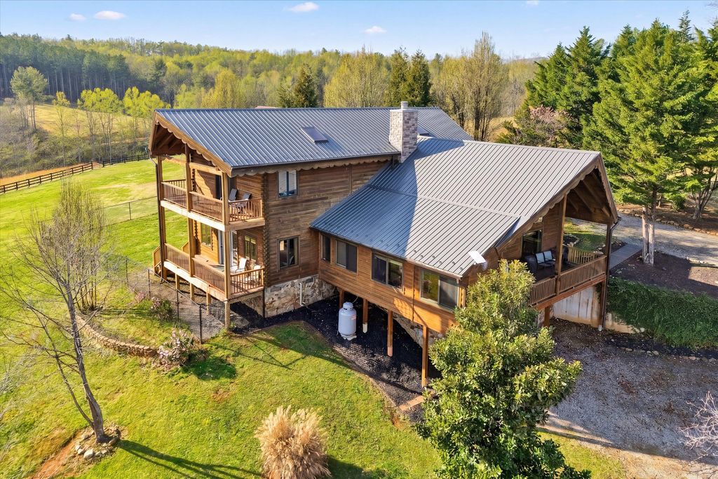 2972 Algoma RD, Boones Mill, VA 24065