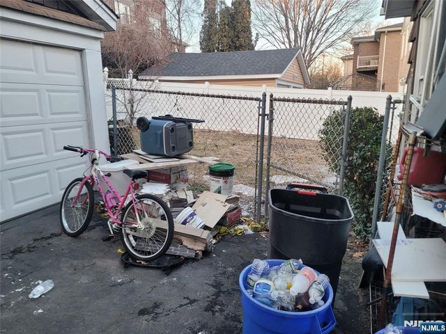 709 Kingsland Avenue, Ridgefield, NJ 07657