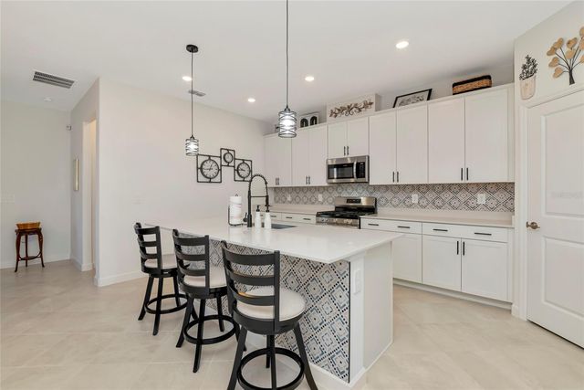 15135 OXFORD GREY DRIVE, Bradenton, FL 34211