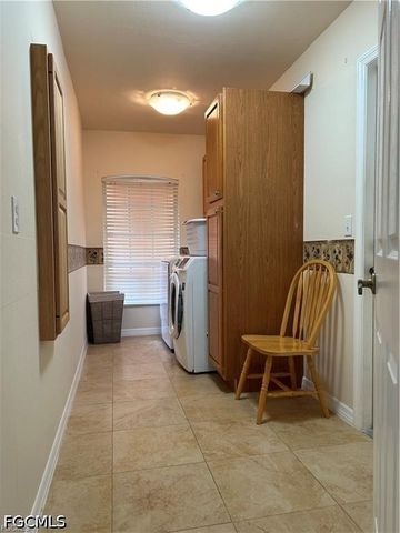 3806 SW 5th AVE, Cape Coral, FL 33914