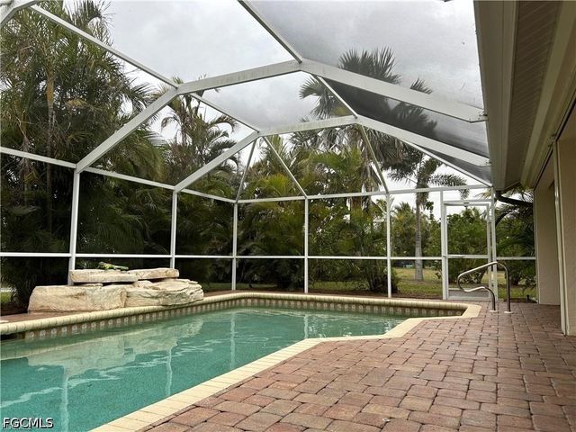 3806 SW 5th AVE, Cape Coral, FL 33914