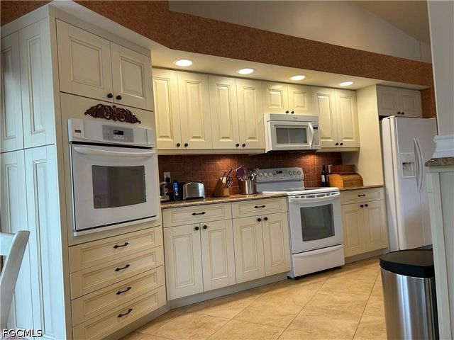3806 SW 5th AVE, Cape Coral, FL 33914