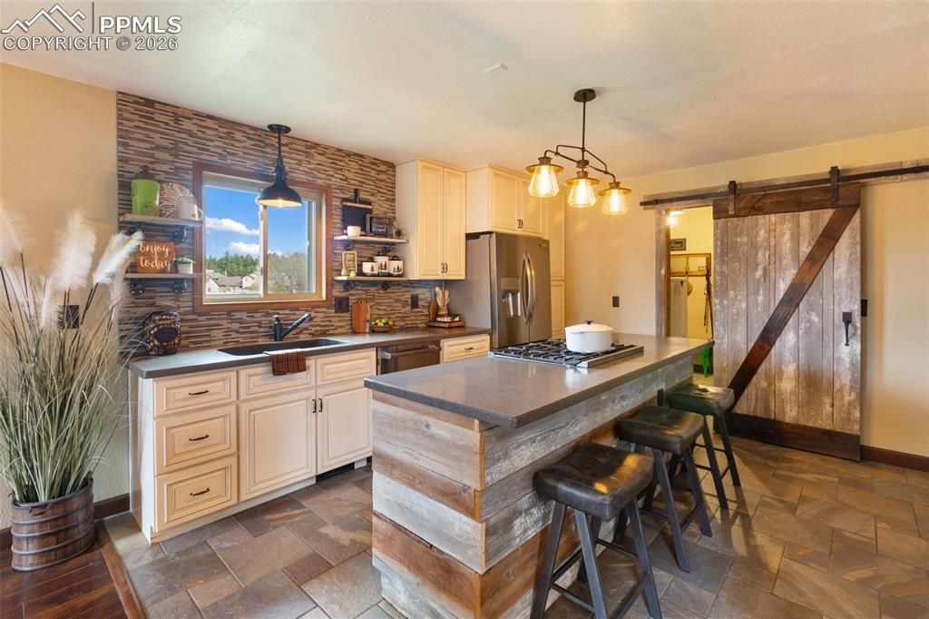Image 16 of property listing at 1860 Blackfoot Trail, Woodland Park, CO 80863
