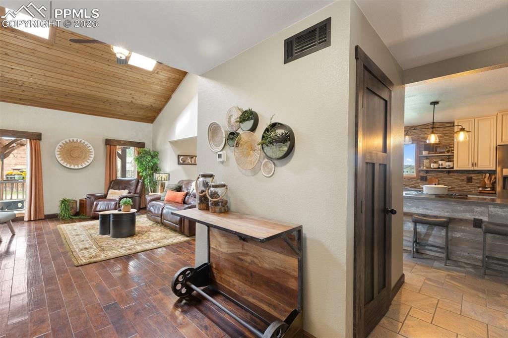 Image 8 of property listing at 1860 Blackfoot Trail, Woodland Park, CO 80863