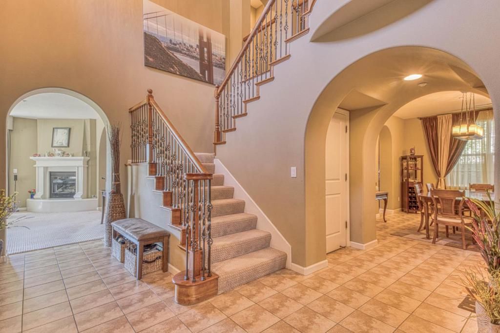 Image 10 of property listing at 7271 Eagle Ridge Drive, Gilroy, CA 95020