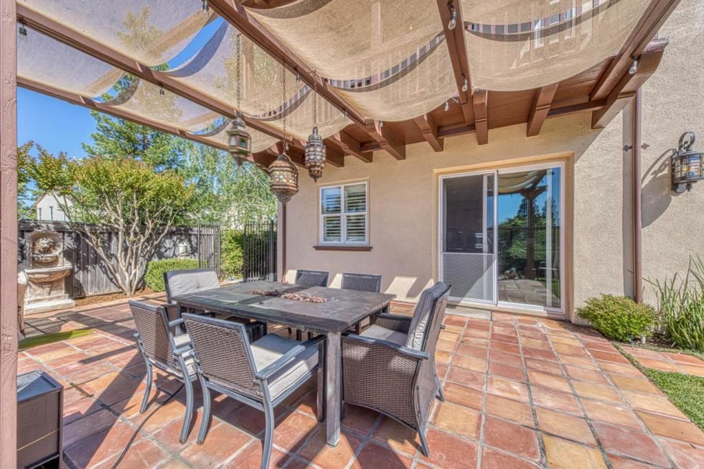 Image 21 of property listing at 7271 Eagle Ridge Drive, Gilroy, CA 95020