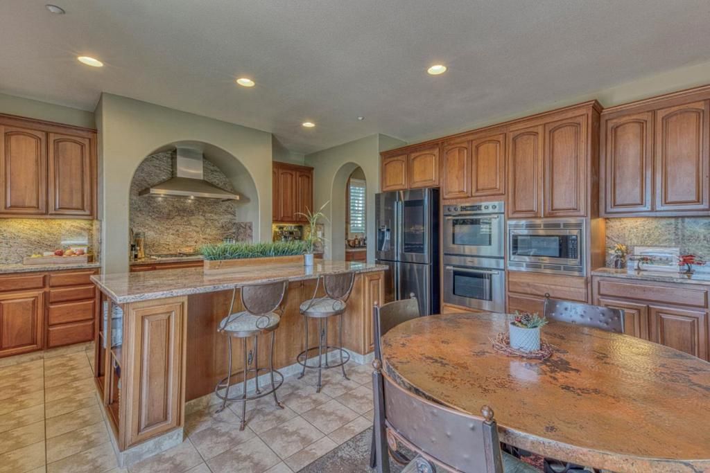 Image 22 of property listing at 7271 Eagle Ridge Drive, Gilroy, CA 95020