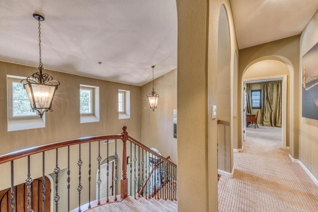 Image 26 of property listing at 7271 Eagle Ridge Drive, Gilroy, CA 95020