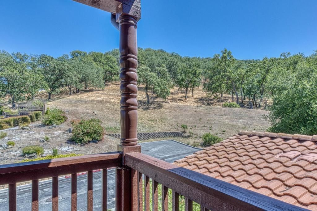 Image 39 of property listing at 7271 Eagle Ridge Drive, Gilroy, CA 95020