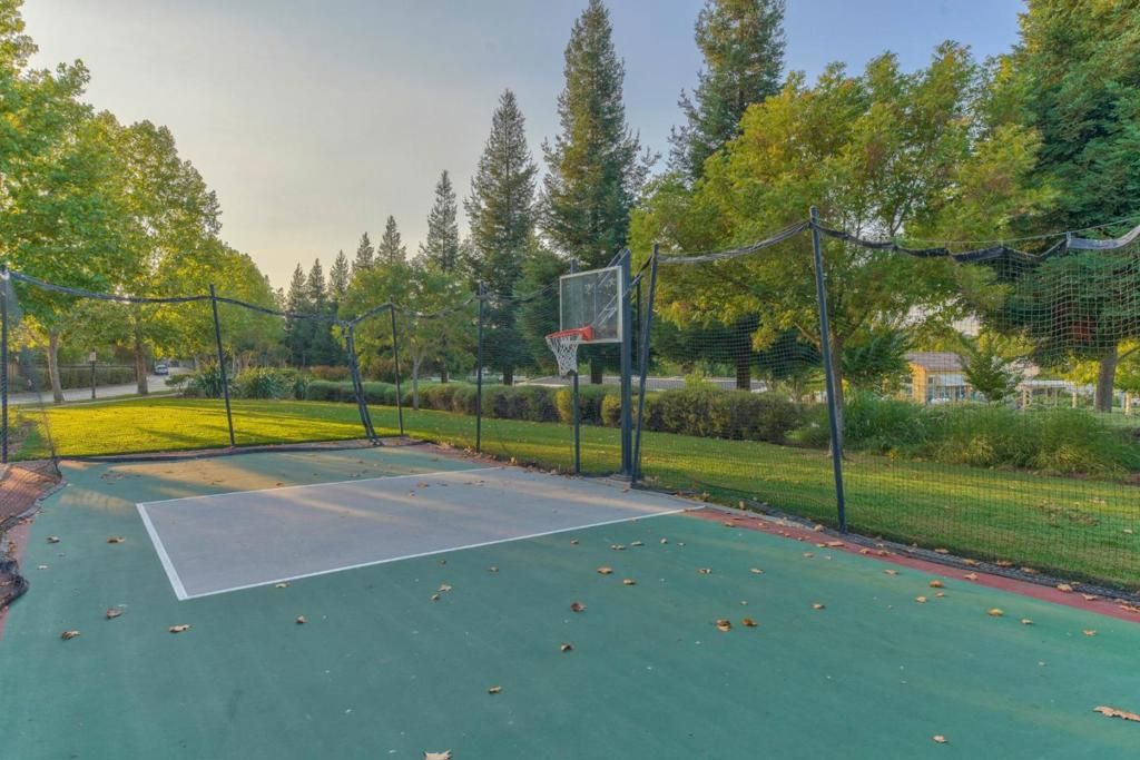 Image 62 of property listing at 7271 Eagle Ridge Drive, Gilroy, CA 95020