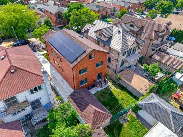 6973 229th Street, Oakland Gardens, NY 11364
