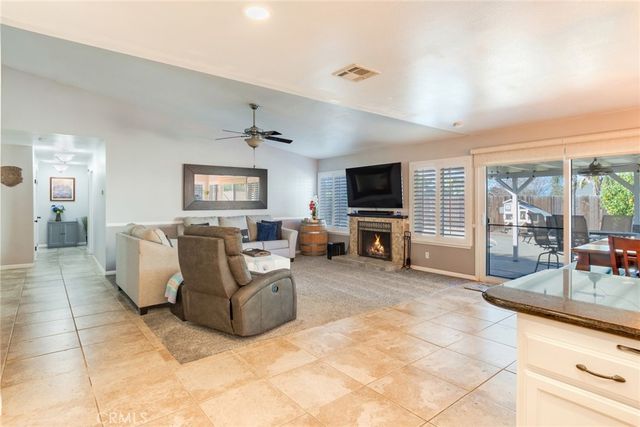 701 W Crestview Street, Corona, CA 92882