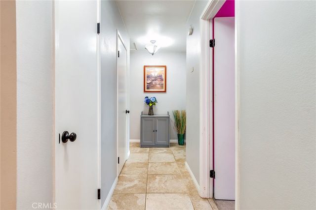 701 W Crestview Street, Corona, CA 92882