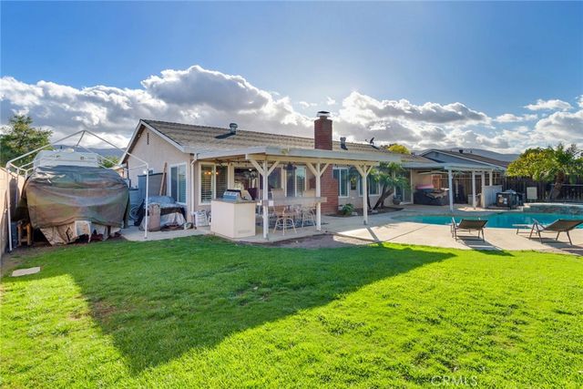 701 W Crestview Street, Corona, CA 92882