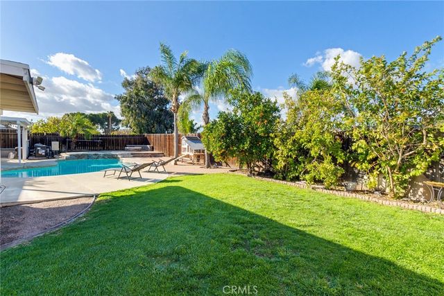 701 W Crestview Street, Corona, CA 92882