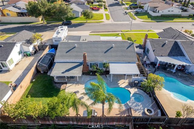 701 W Crestview Street, Corona, CA 92882