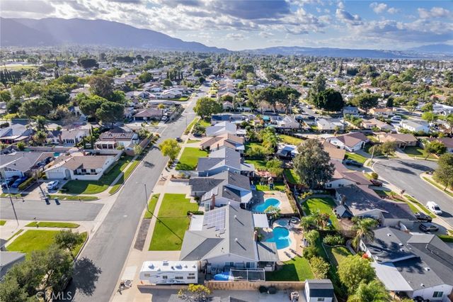 701 W Crestview Street, Corona, CA 92882