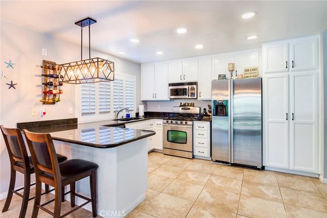 701 W Crestview Street, Corona, CA 92882