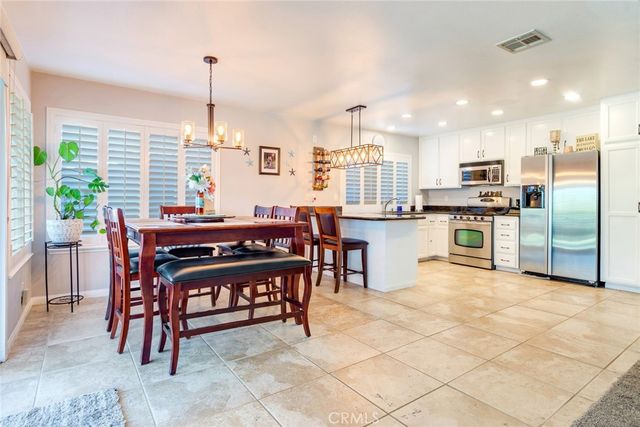 701 W Crestview Street, Corona, CA 92882