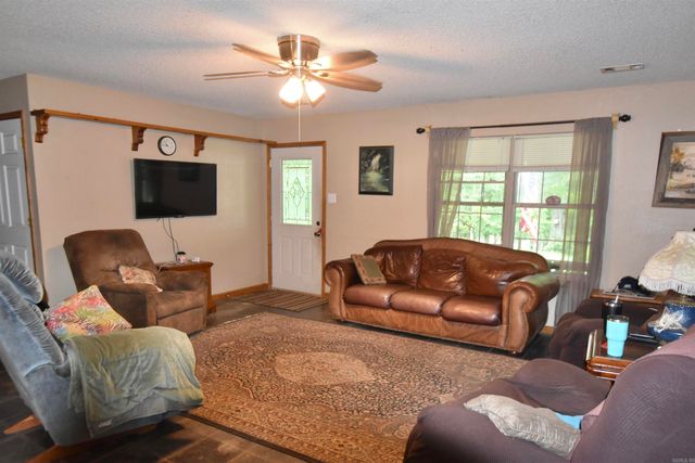 2736 Riverview Drive, Malvern, AR 72104