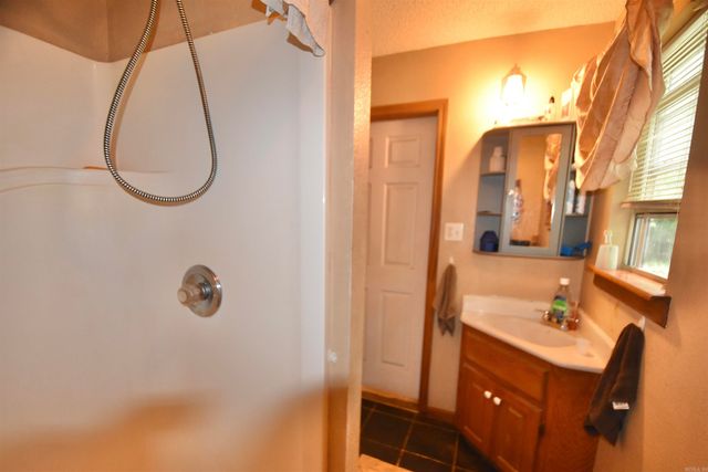 2736 Riverview Drive, Malvern, AR 72104